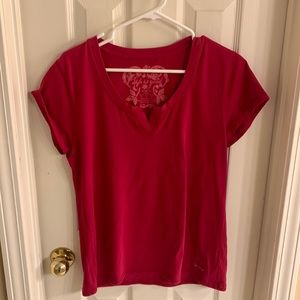 Life is Good Magenta Women’s Fitted Tee with slit v-Neck Size Large